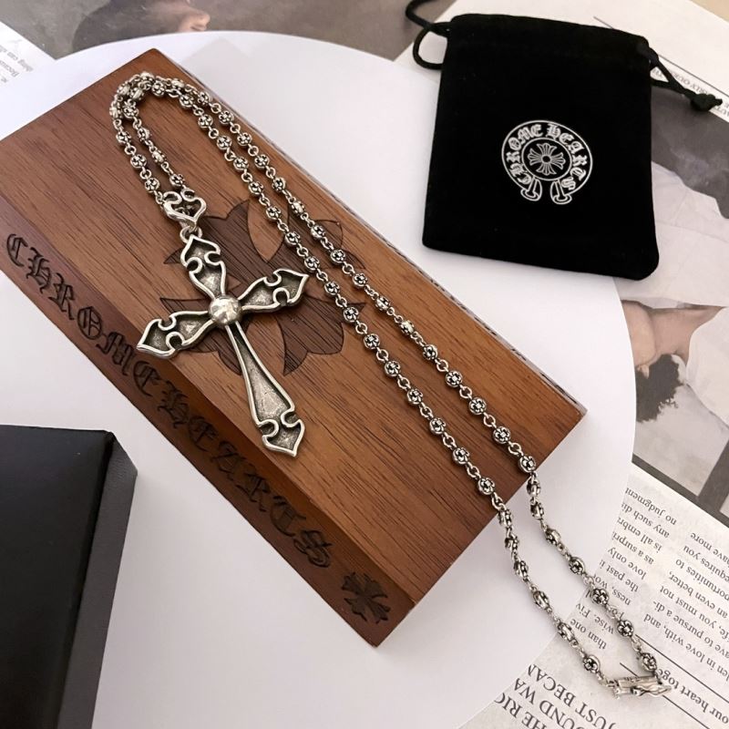 Ch**me He**ts necklaces